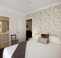 Mt Coolum Retreat 'A Bed  Breakfast' - Goulburn Accommodation