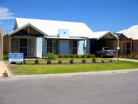 Our Villa - Goulburn Accommodation 0