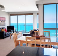 Pacific Views Resort - Main Beach - Goulburn Accommodation