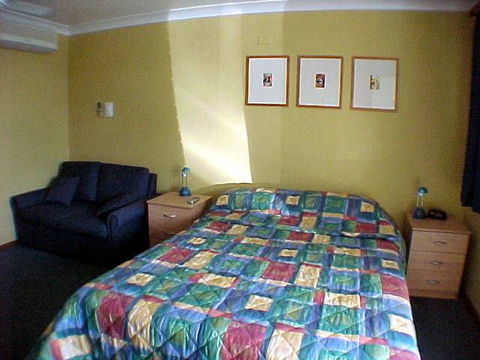 Palm Valley Motel - Goulburn Accommodation 2