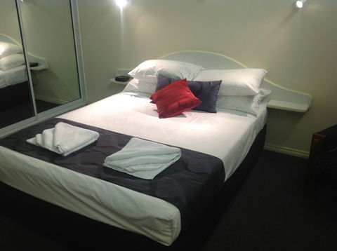 Parkside Motel & Licensed Restaurant - Goulburn Accommodation 0