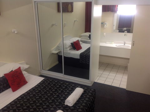 Parkside Motel & Licensed Restaurant - Goulburn Accommodation 3