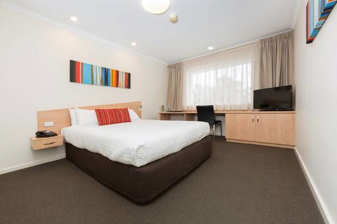 Premier Hotel & Apartments - Goulburn Accommodation 0