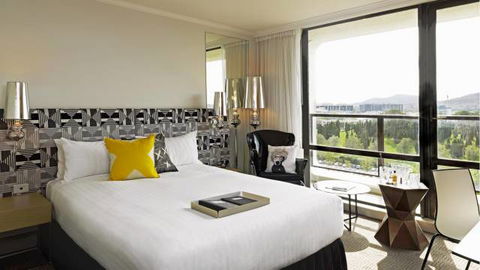 QT Canberra - Goulburn Accommodation 11