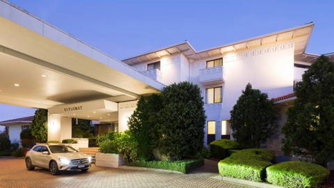 Diplomat Hotel - Goulburn Accommodation 1