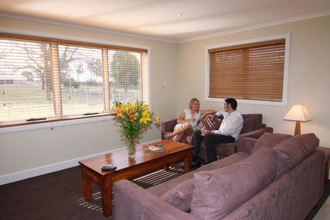 Moore Park Apartments - Goulburn Accommodation 4