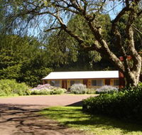 Twelve Apostles Motel  Country Retreat - Goulburn Accommodation