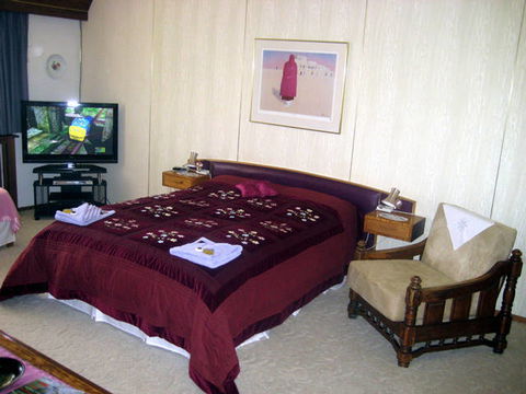 Sages' Haus B&B - Goulburn Accommodation 0