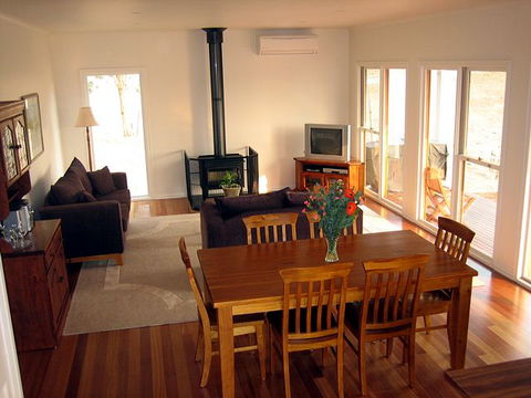 Strath Valley View B And B - Goulburn Accommodation 0