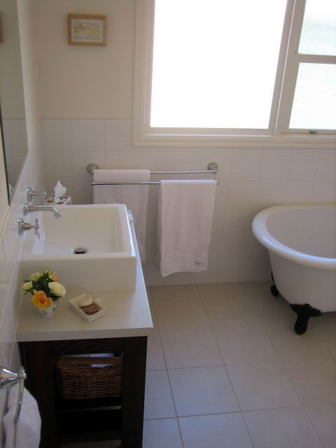 Strath Valley View B And B - Goulburn Accommodation 3