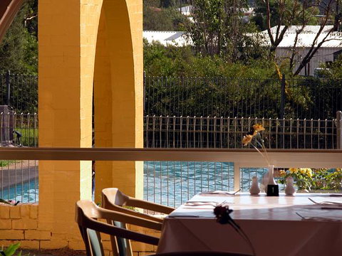 Tarcutta Halfway Motor Inn/Horse Hotel - Goulburn Accommodation 3