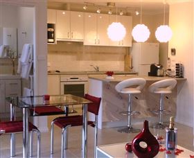Mumbles - Goulburn Accommodation 1
