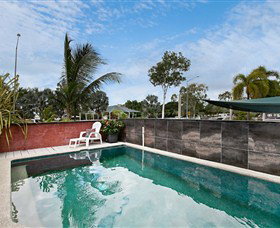 Beachside Tropical Retreat - Goulburn Accommodation 1