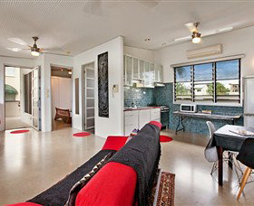 Beachside Tropical Retreat - Goulburn Accommodation 2