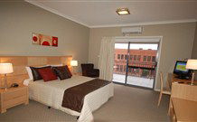 Centrepoint Apartments - Goulburn Accommodation 0