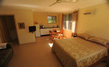 Ned's Bed Horse And Dog-Otel - Clybucca - Goulburn Accommodation 0