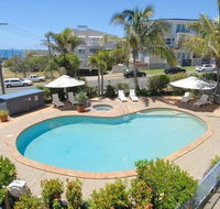 Pandanus Coolum Beach - Goulburn Accommodation