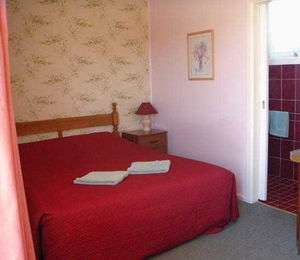 Hillview Motel
