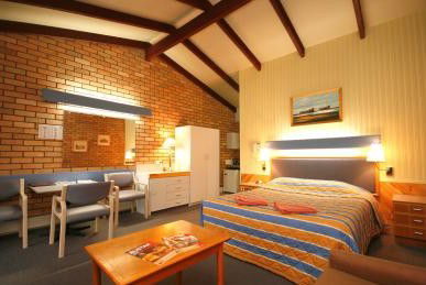Best Western Wanderlight Motor Inn - Goulburn Accommodation 2
