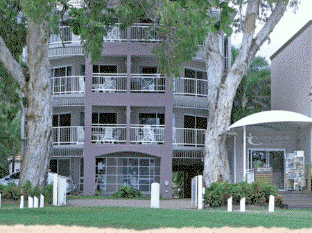 Coral Horizons Beachfront Apartments - Goulburn Accommodation 0