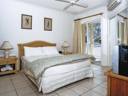 Coral Horizons Beachfront Apartments - Goulburn Accommodation 2