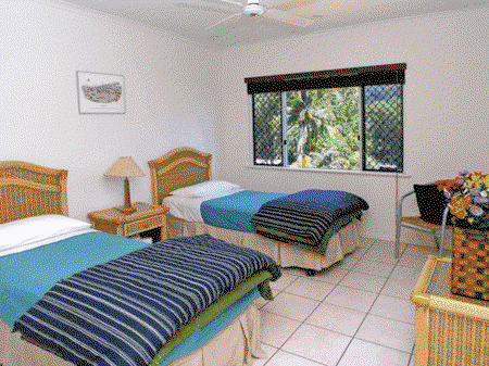 Coral Horizons Beachfront Apartments - Goulburn Accommodation 3