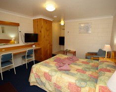 Alabaster Motel - Goulburn Accommodation 0