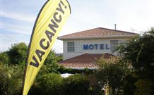 White Lanterns Motel - Armidale - Goulburn Accommodation 3