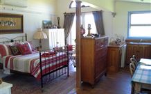 Air B And B Garden Studio - Goulburn Accommodation 1