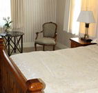 The Bank House - Goulburn Accommodation