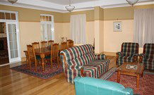 The Bank House - Goulburn Accommodation 1