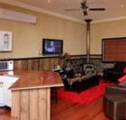 Top of the Range Retreat - Goulburn Accommodation