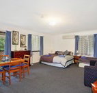 Amelies - Goulburn Accommodation