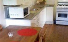 Berrara Beach Kangaroo Cabin - Goulburn Accommodation 0