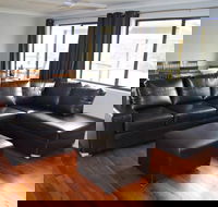 Ewetopia Farm - Goulburn Accommodation