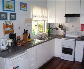 Boonah Hilltop Cottage - Goulburn Accommodation 1
