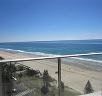 Hi Surf Beachfront Apartments - Goulburn Accommodation