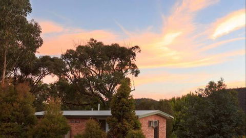 Greenhills Centre - Goulburn Accommodation 0