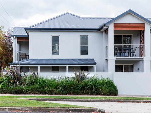 Stay Bathurst - Goulburn Accommodation 0