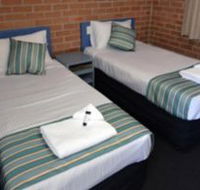 The Oaks Hotel Motel  - Goulburn Accommodation