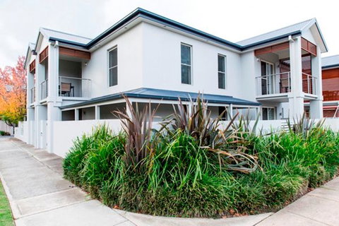Stay Bathurst - Goulburn Accommodation 5
