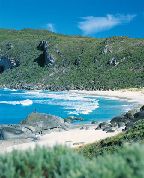 Wolfe Creek Crater Camp At Wolfe Creek Crater National Park - Goulburn Accommodation 34