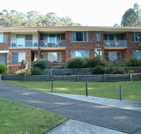 Lavender Point Holiday Units - Goulburn Accommodation