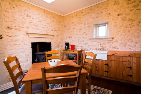 Lakeside Chapel Meningie - Goulburn Accommodation 2