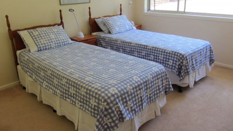 Jacaranda Bed And Breakfast - Goulburn Accommodation 3