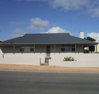 Jetty Views - Goulburn Accommodation
