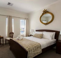 Lakeside Retreat - Goulburn Accommodation