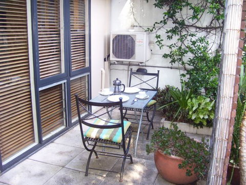 Garden Studio Unit - Goulburn Accommodation 0