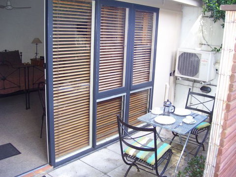 Garden Studio Unit - Goulburn Accommodation 3