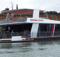 Takeme2 Houseboat - Goulburn Accommodation